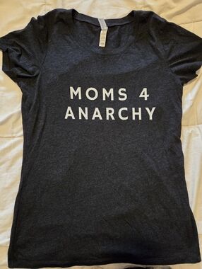 Moms 4 Anarchy Tshirt Size XL
